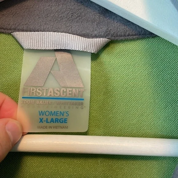 Wind jacket - Picture 4 of 4